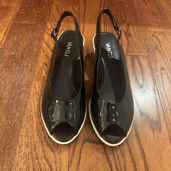 VANELi Baise Black Wrinkle Leather Patent Cork Ladies 8 Wedge Peep Toe Slingback - Picture 1 of 15